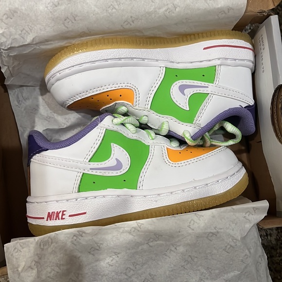 Nike Air Force 1 LV8 1 Kids Shoes - Picture 5 of 9